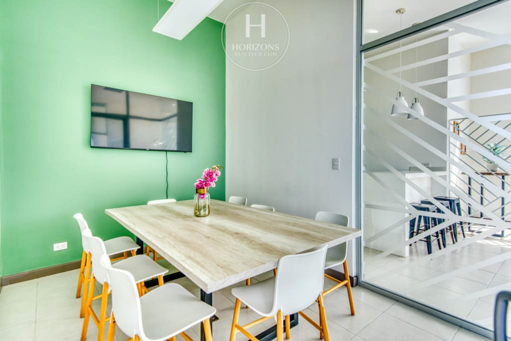Casa en Venta en Condominio M.O. Living con Gym y Patio en San Rafael de Montes de Oca noj1043