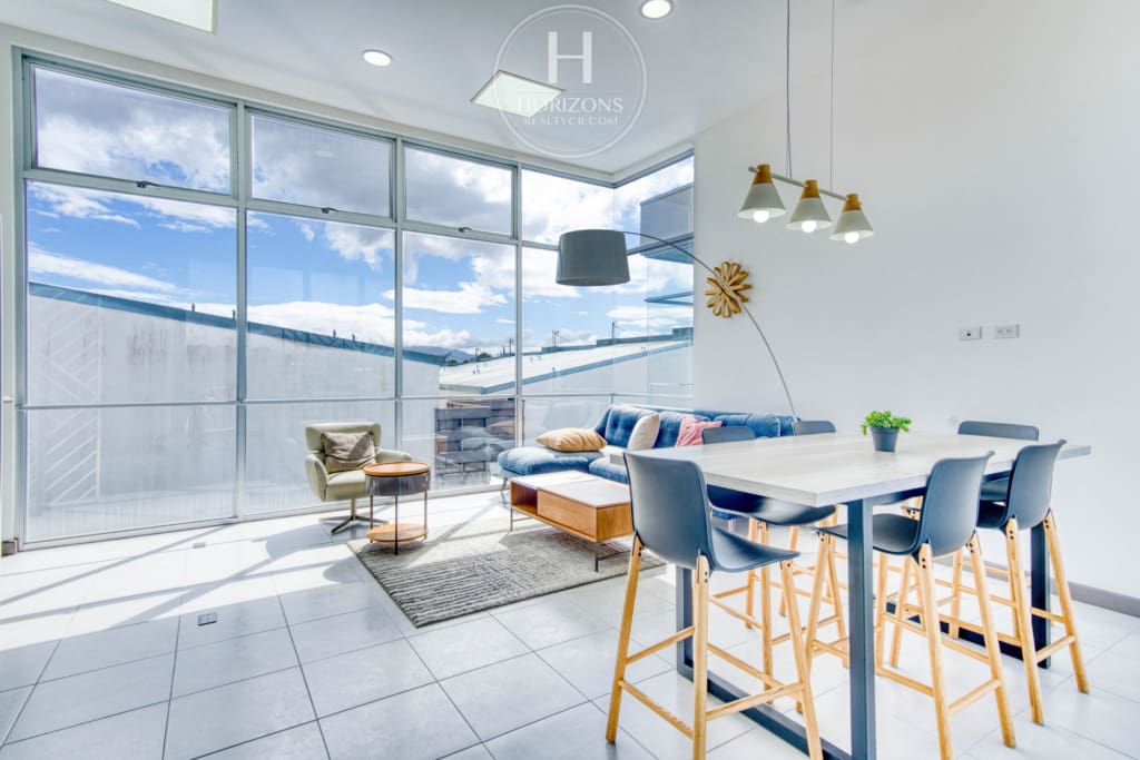 Casa en Venta en Condominio M.O. Living con Gym y Patio en San Rafael de Montes de Oca noj1043