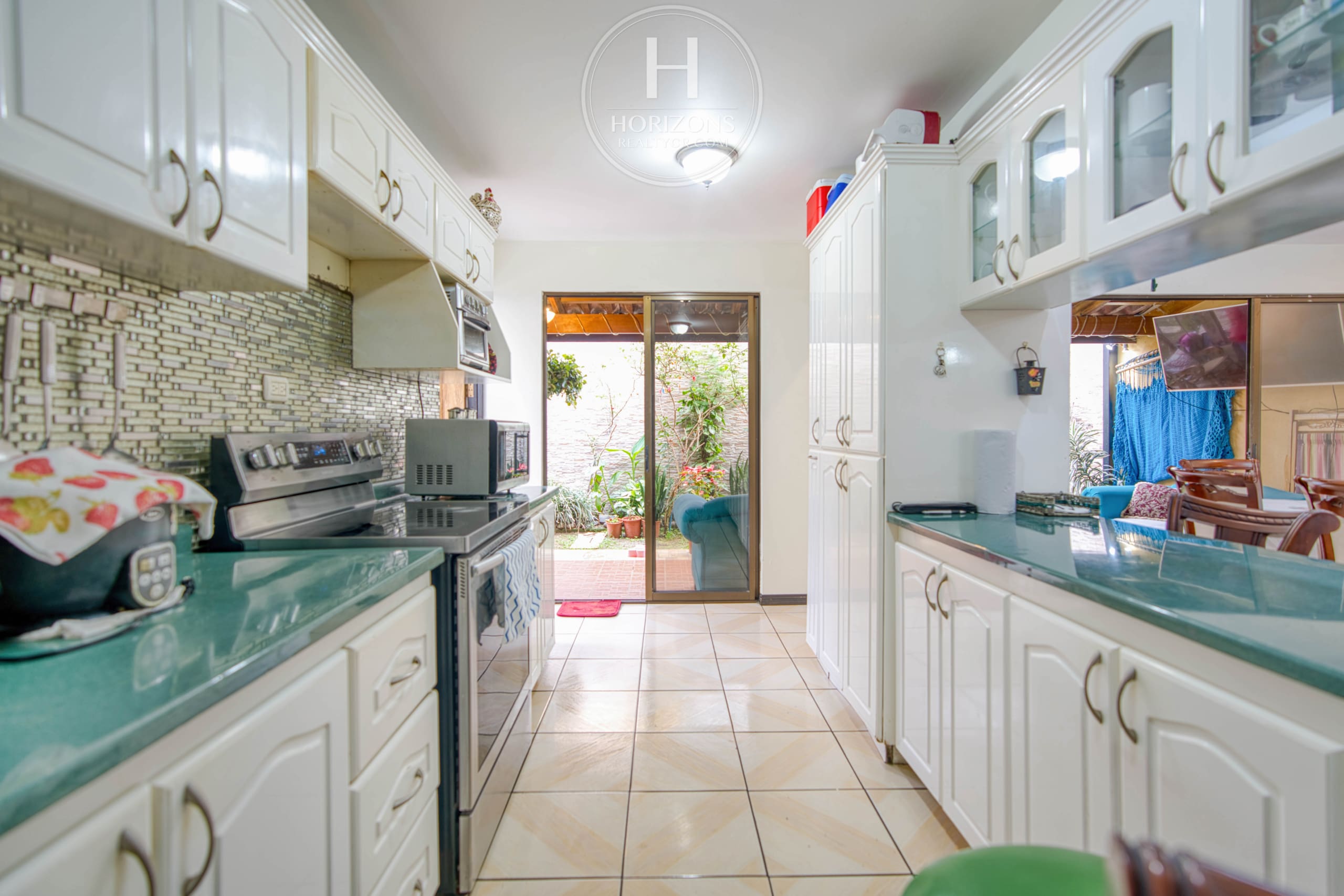 Venta de Casa Independiente en Urb Monserrat Concepcion de Tres Rios 4 Habitaciones + Terraza noj1044