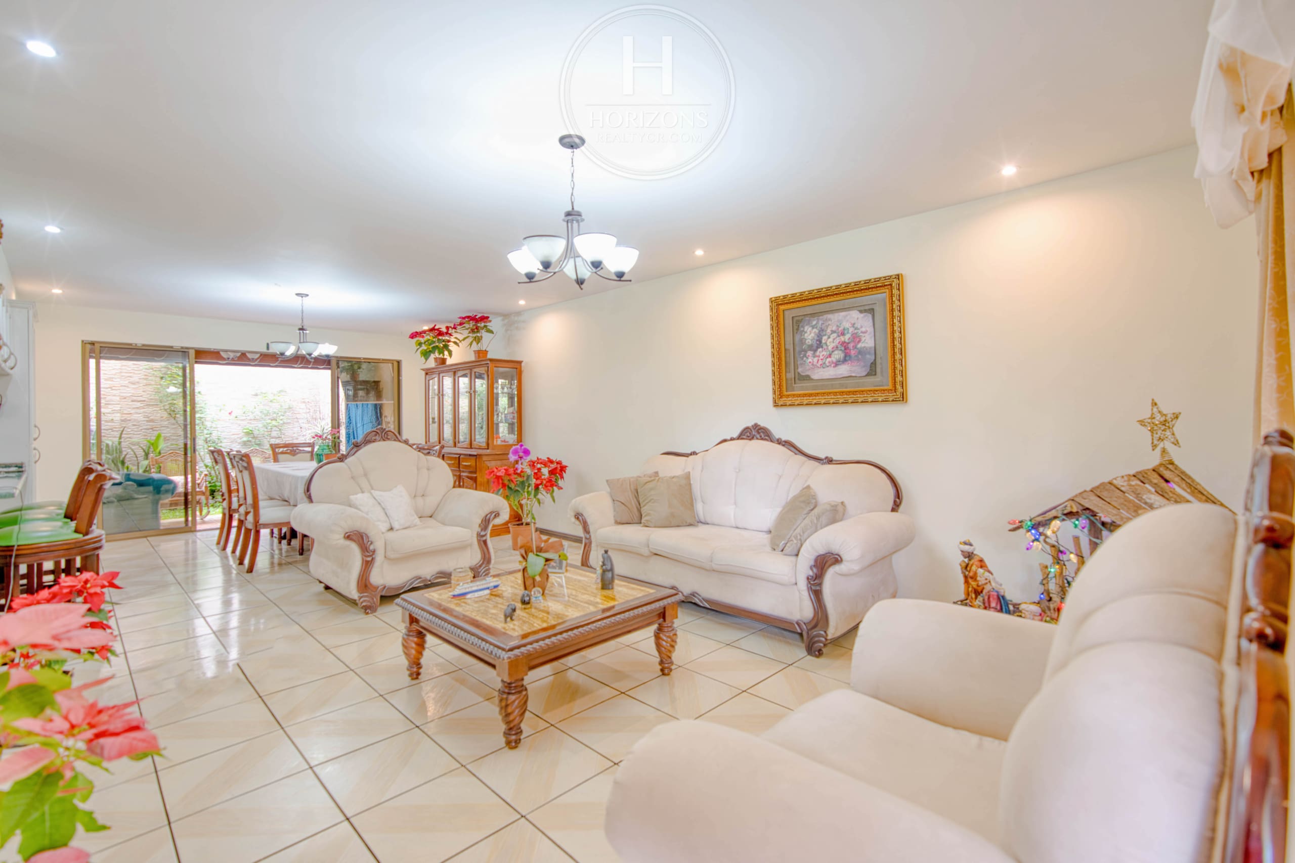Venta de Casa Independiente en Urb Monserrat Concepcion de Tres Rios 4 Habitaciones + Terraza noj1044