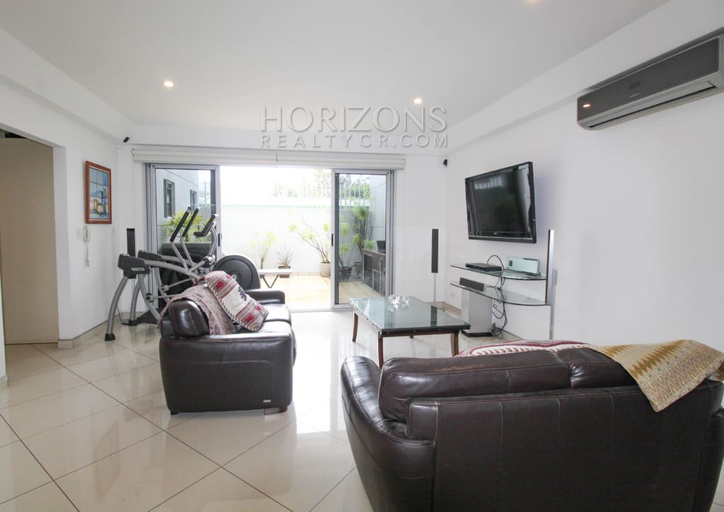 Se Alquila Casa Amueblada En Condominio Tirreno 3 Habitaciones + C. Servicios Escazu njv76
