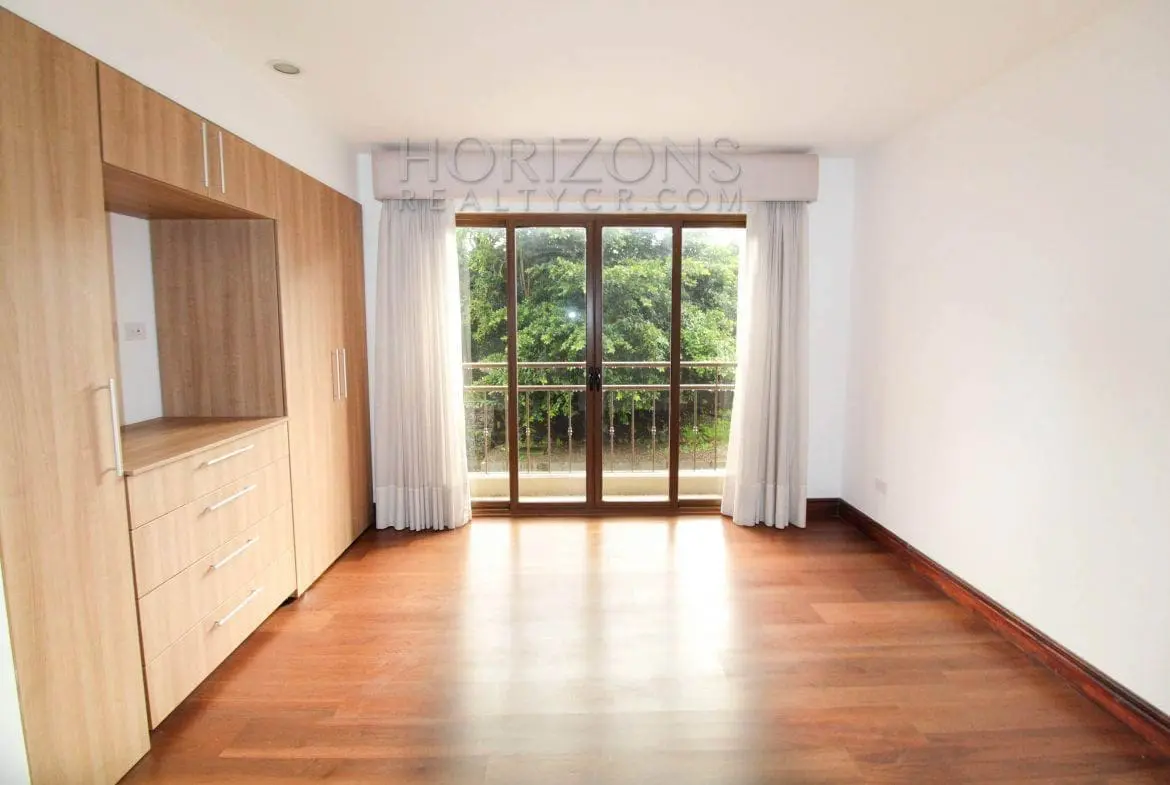 Alquiler de Apartamento con Linea Blanca en Curridabat 2 Habitaciones noj1042