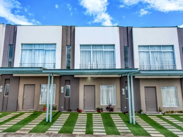 Casa En Venta En Condominio M.o. Living Con Gym Y Patio En San Rafael De Montes De Oca Noj1043
