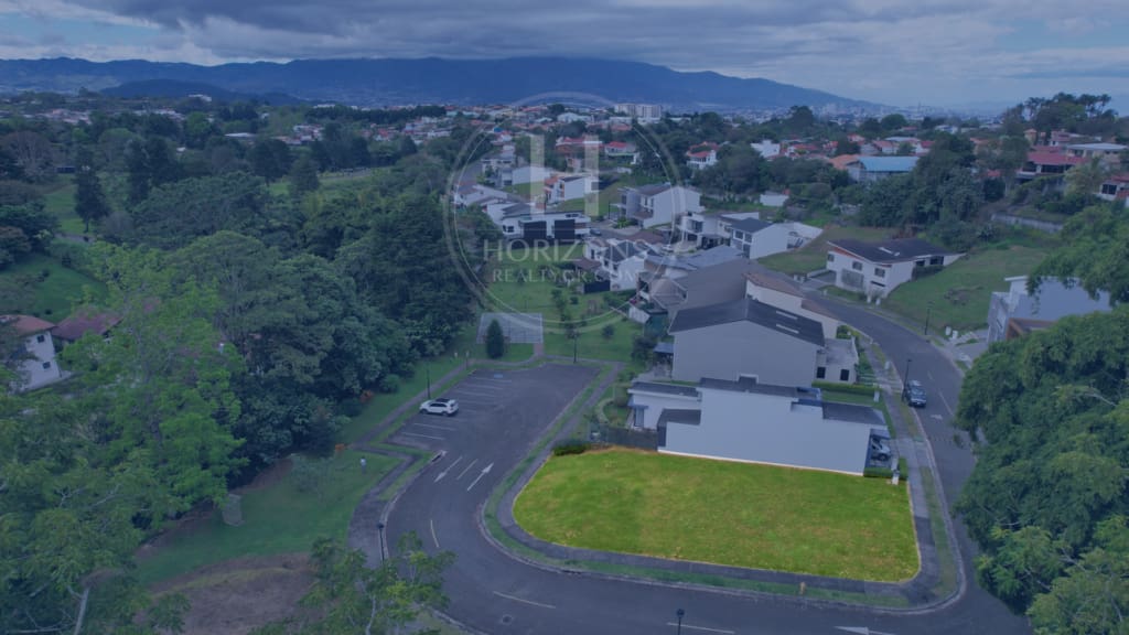 Lote 527m2 con Vista a Reserva Disponible en Condominio Las Rusias Granadilla Curridabat nja1318