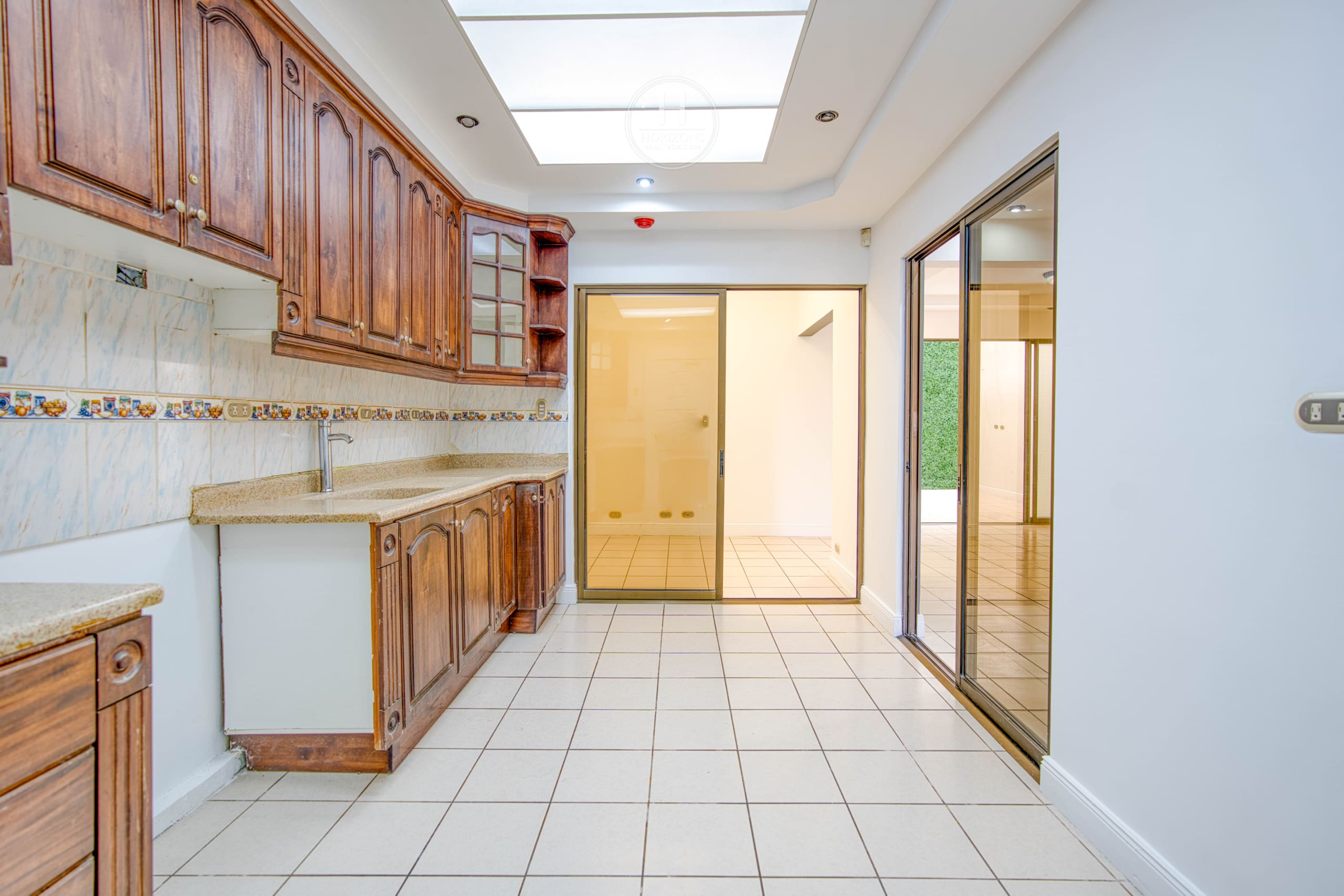 Se Vende Casa Condominio en Sabanilla 3 Habitaciones + Terraza noj1057