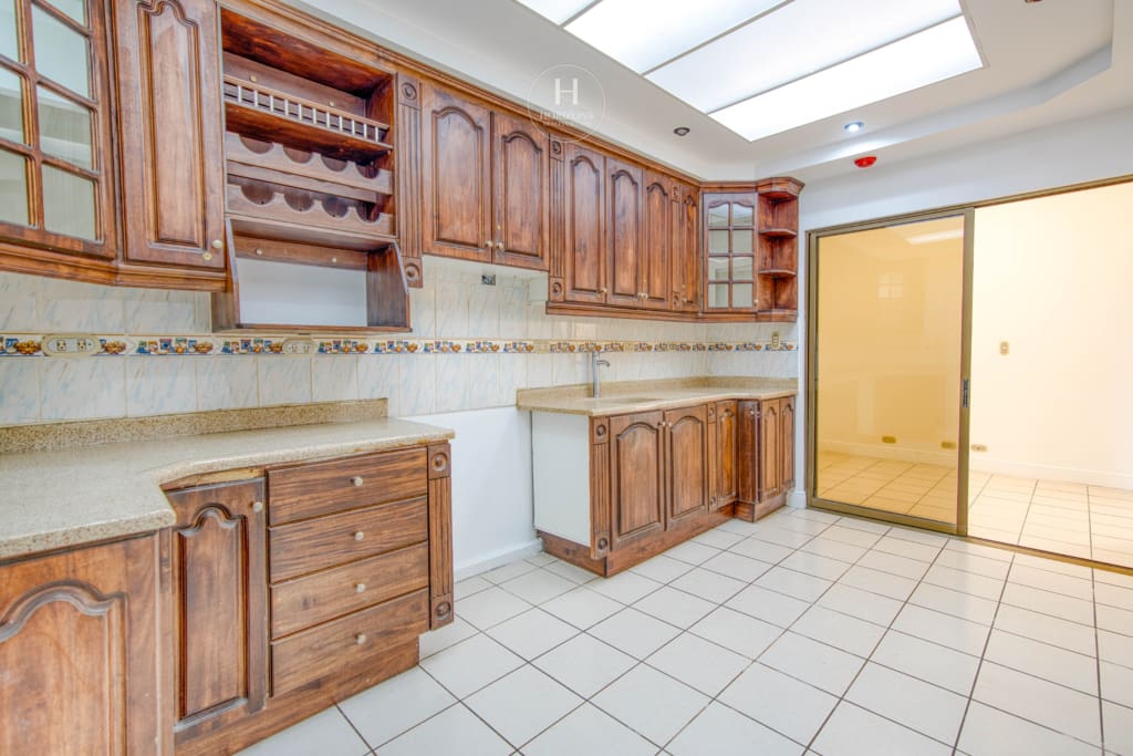 Se Vende Casa Condominio en Sabanilla 3 Habitaciones + Terraza noj1057