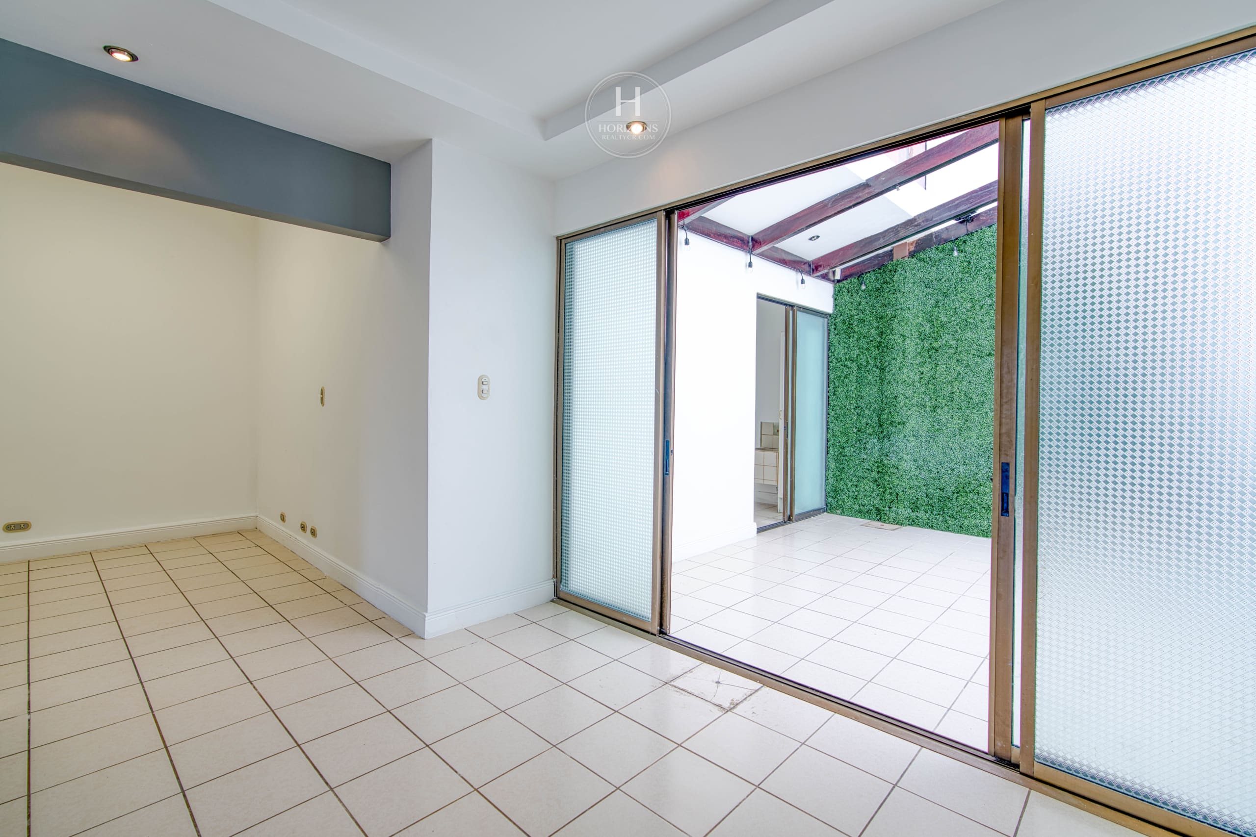 Se Vende Casa Condominio en Sabanilla 3 Habitaciones + Terraza noj1057