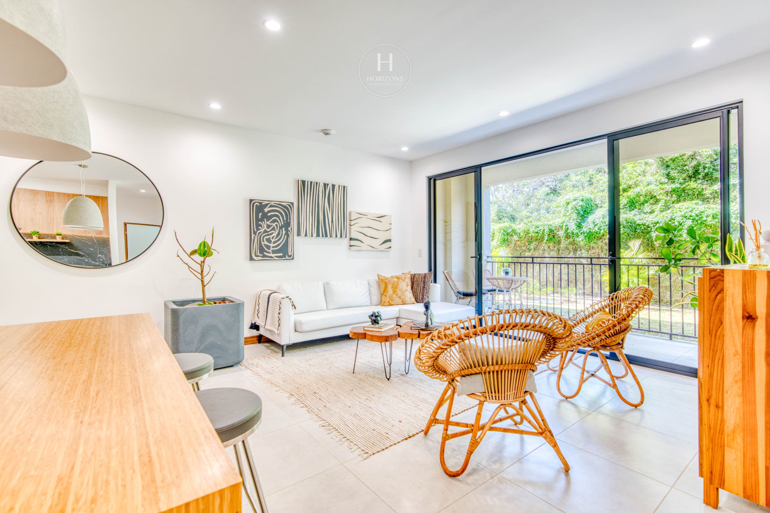 Prenventa de Apartamentos de Lujo Condominio Roble Sabana, Santa Ana nja1325