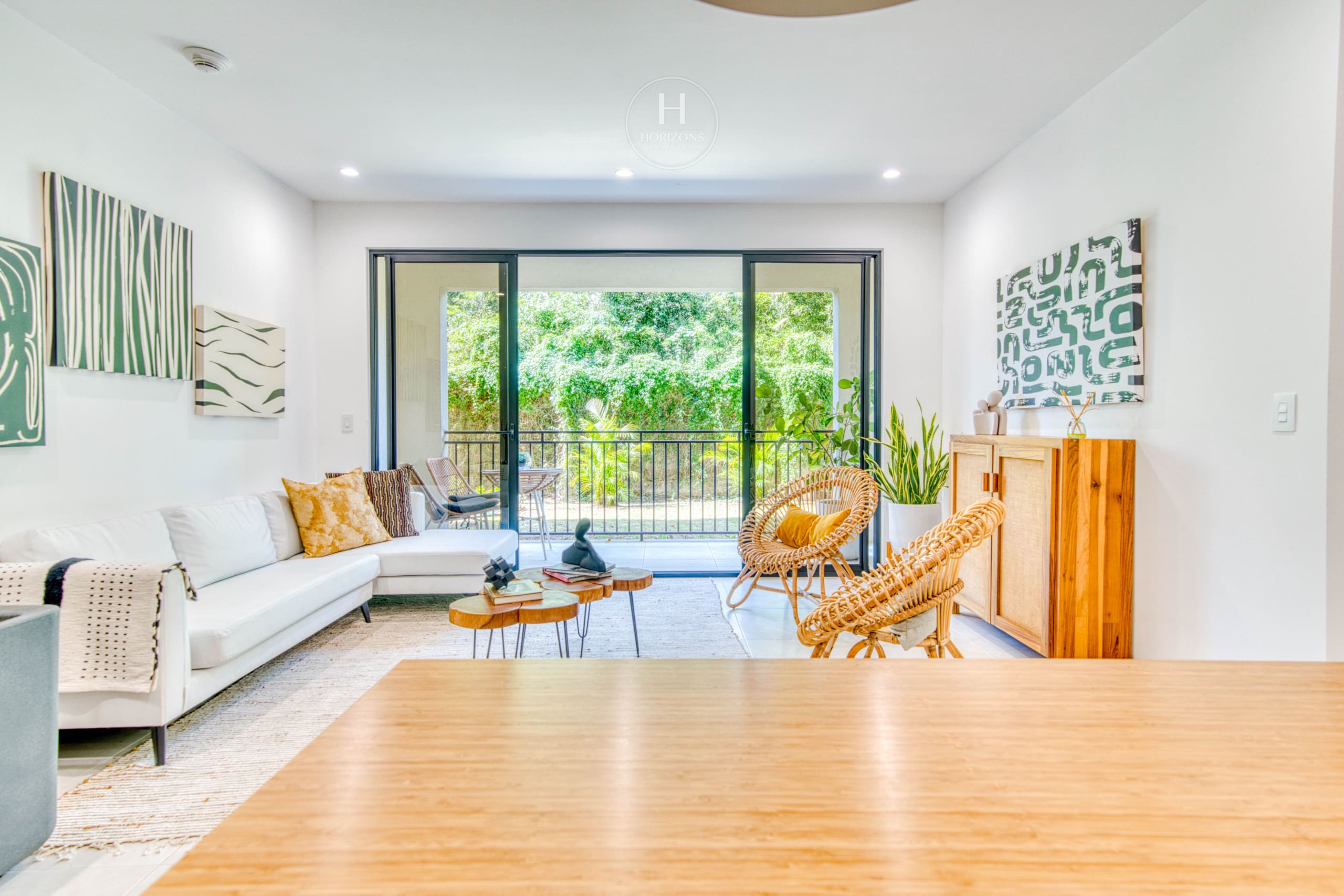 Prenventa de Apartamentos de Lujo Condominio Roble Sabana, Santa Ana nja1325