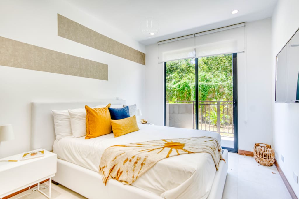 Prenventa de Apartamentos de Lujo Condominio Roble Sabana, Santa Ana nja1325