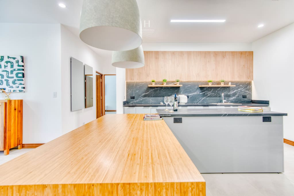 Prenventa de Apartamentos de Lujo Condominio Roble Sabana, Santa Ana nja1325