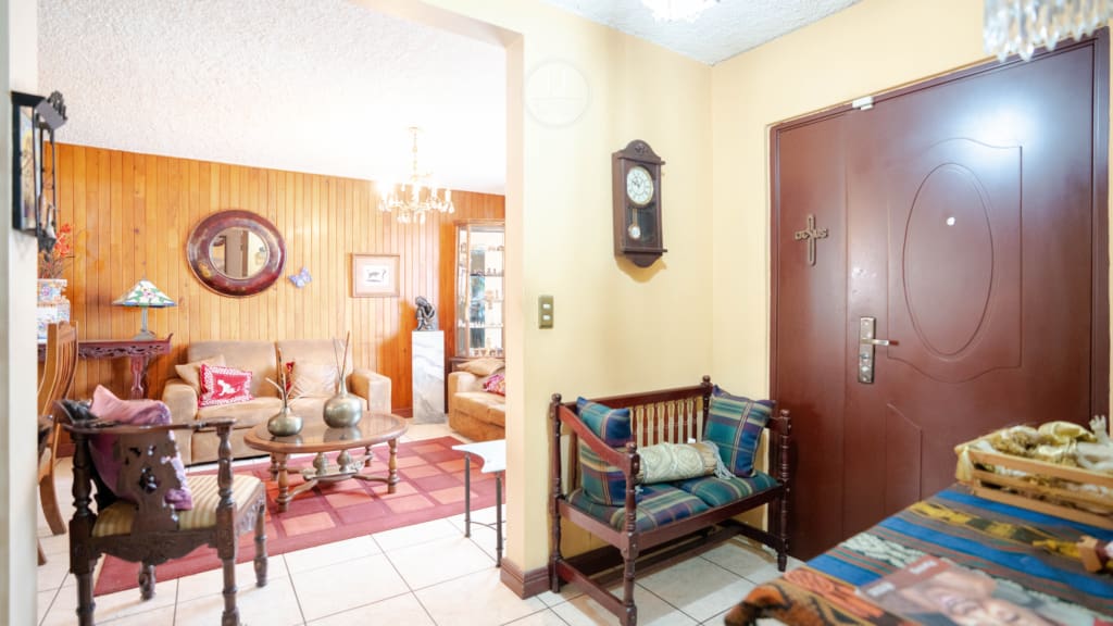 Oportunidad Comercial en La Sabana Propiedad Esquinera con Alto Potencial 4 habitaciones noj1052