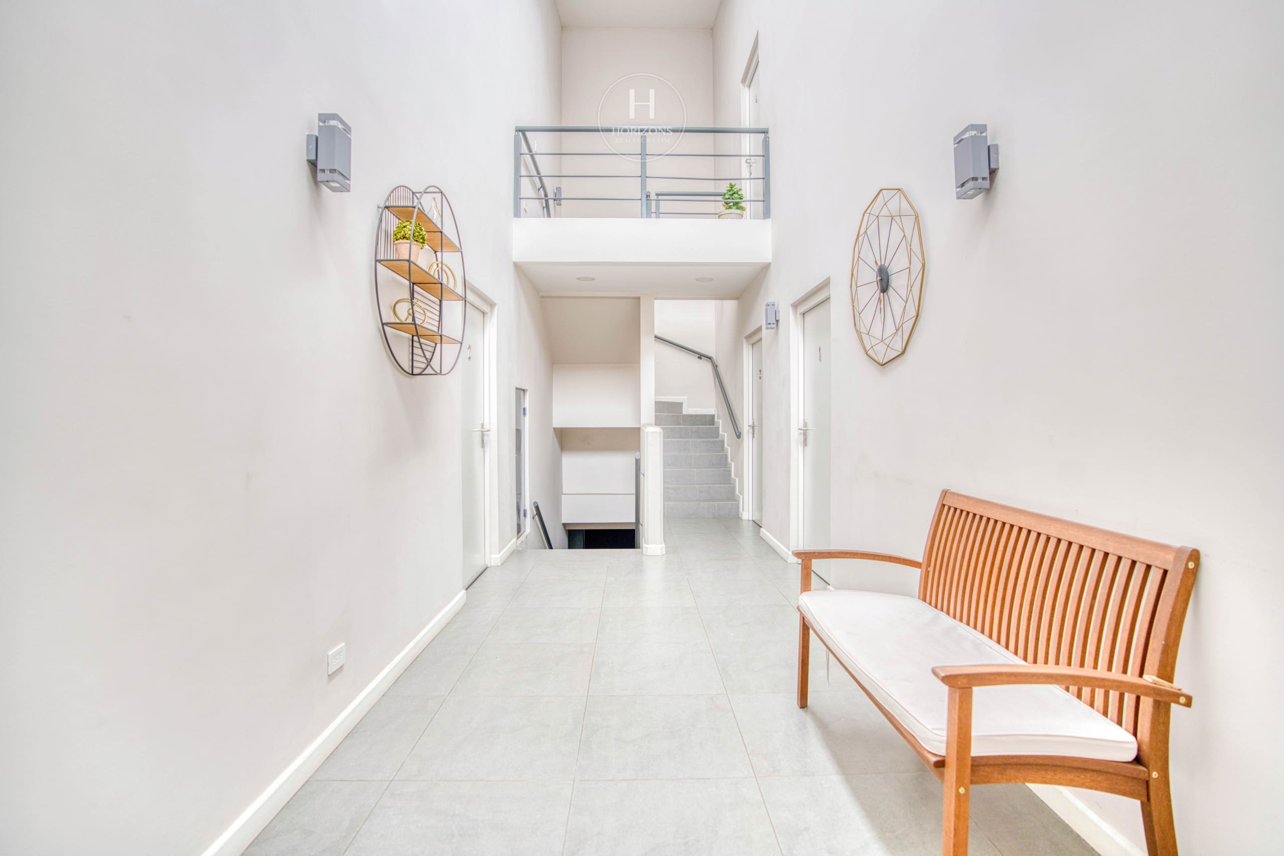 Venta de Complejo de Apartamentos en Curridabat Inversión Rentable noj1053