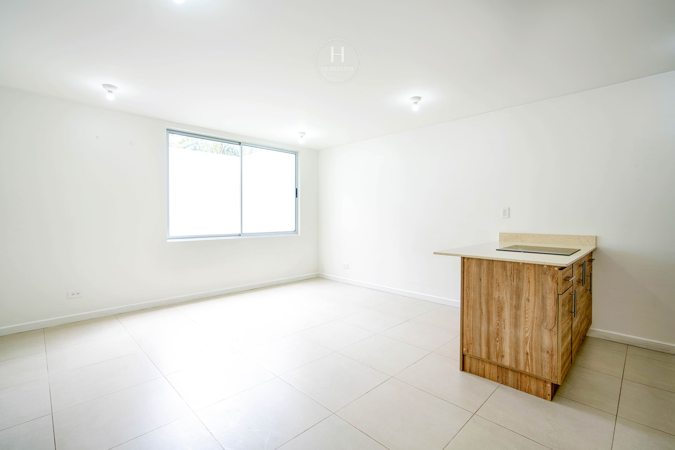 Venta de Complejo de Apartamentos en Curridabat Inversión Rentable noj1053