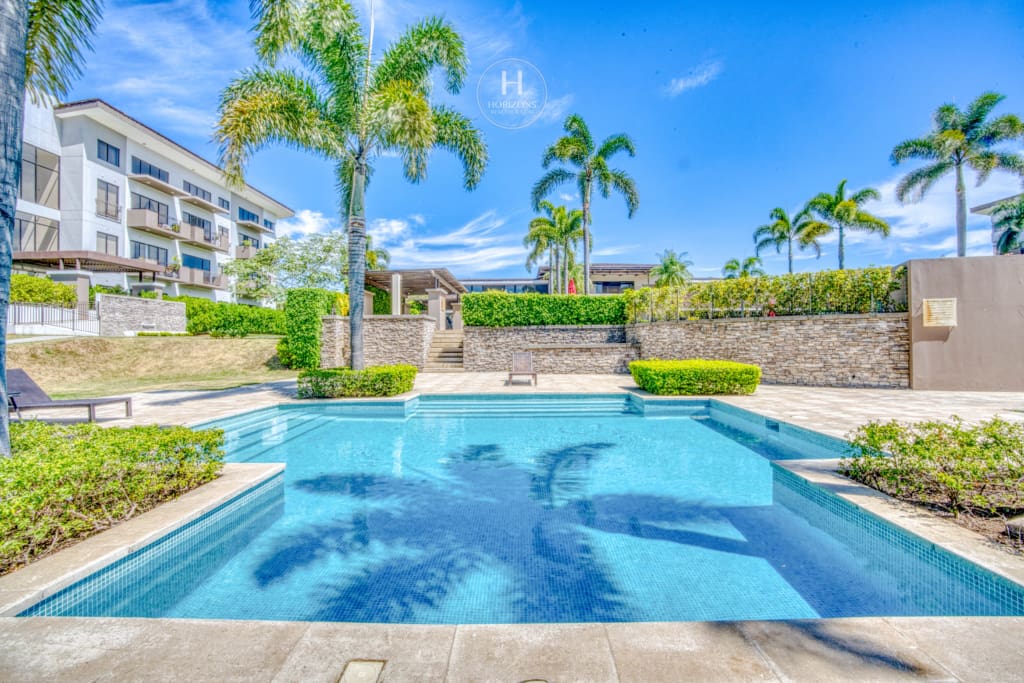 Prenventa De Apartamentos De Lujo Condominio Roble Sabana, Santa Ana Nja1325