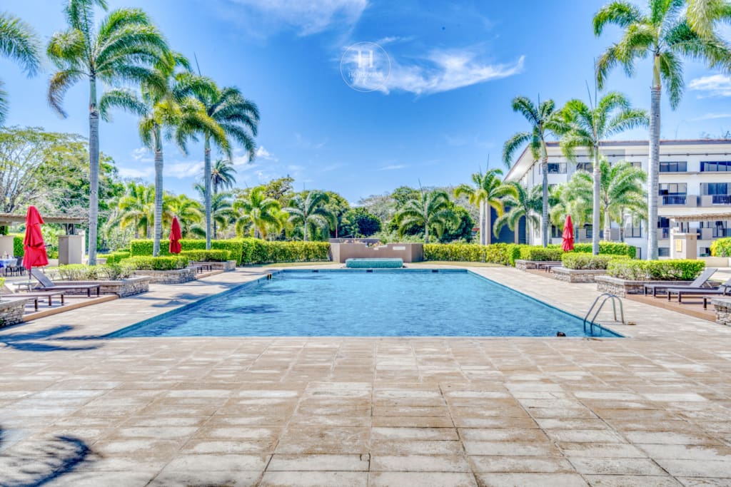 Prenventa de Apartamentos de Lujo Condominio Roble Sabana, Santa Ana nja1325