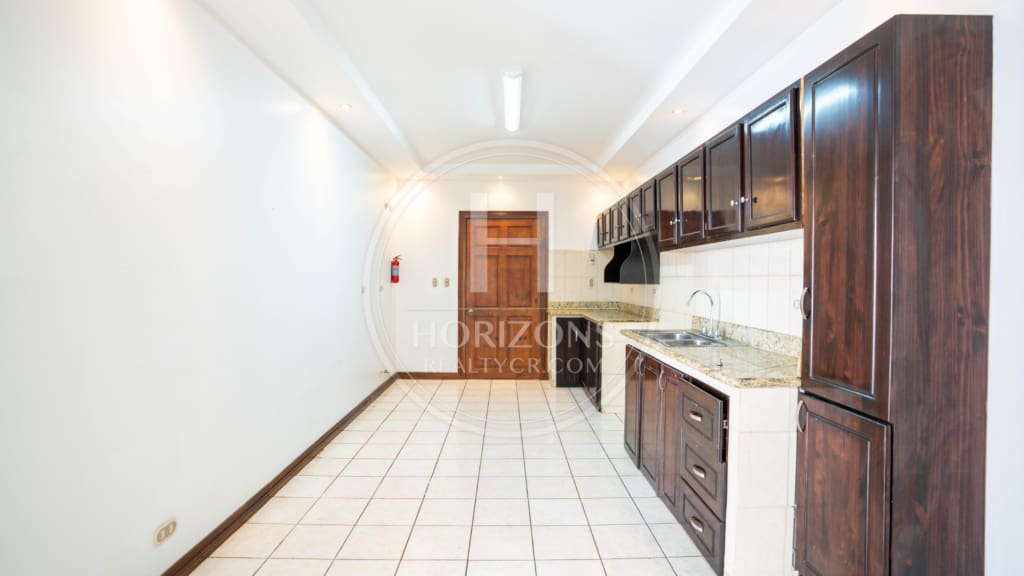 Se Alquila Casa en Sabanilla 3 Habitaciones + Habitación de Servicio noj1060