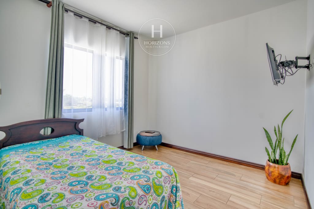 Se Vende Casa en Condominio Terralta 2 Habitaciones + 3 Estacionamientos noj1059