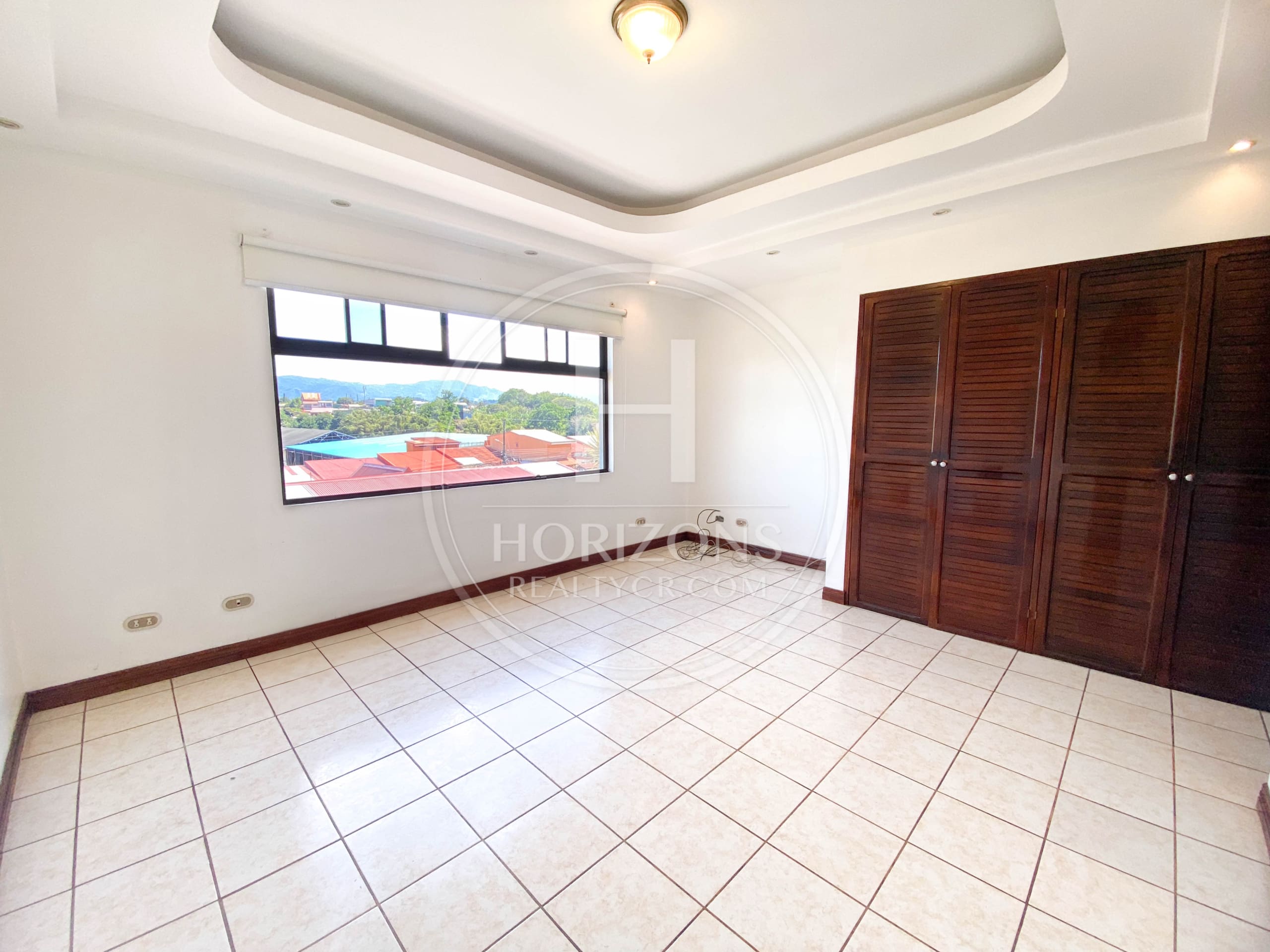 Se Alquila Casa en Sabanilla 3 Habitaciones + Habitación de Servicio noj1060