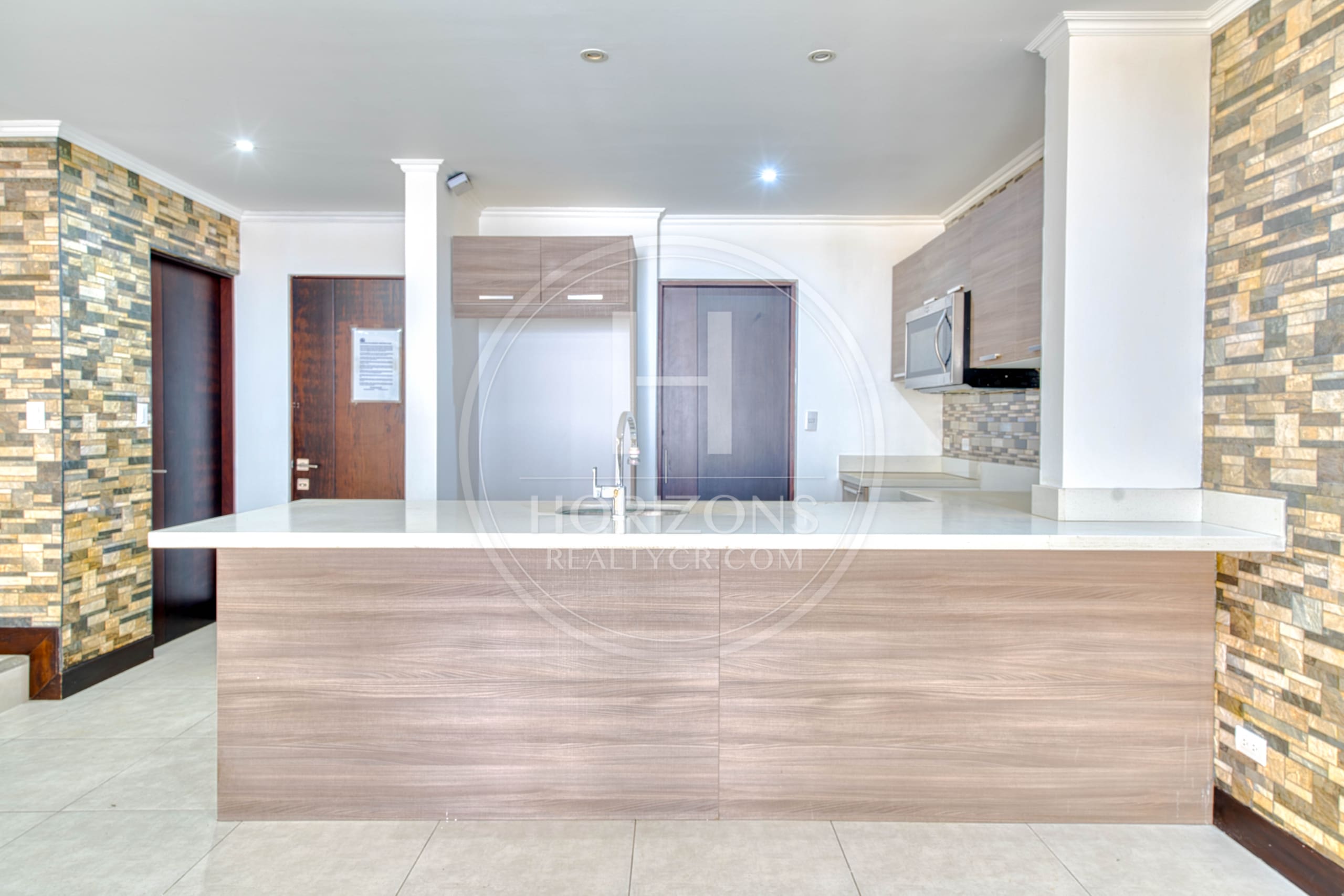 Casa en Venta Condominio La Estefana 3 Habitaciones Oficina noj1064