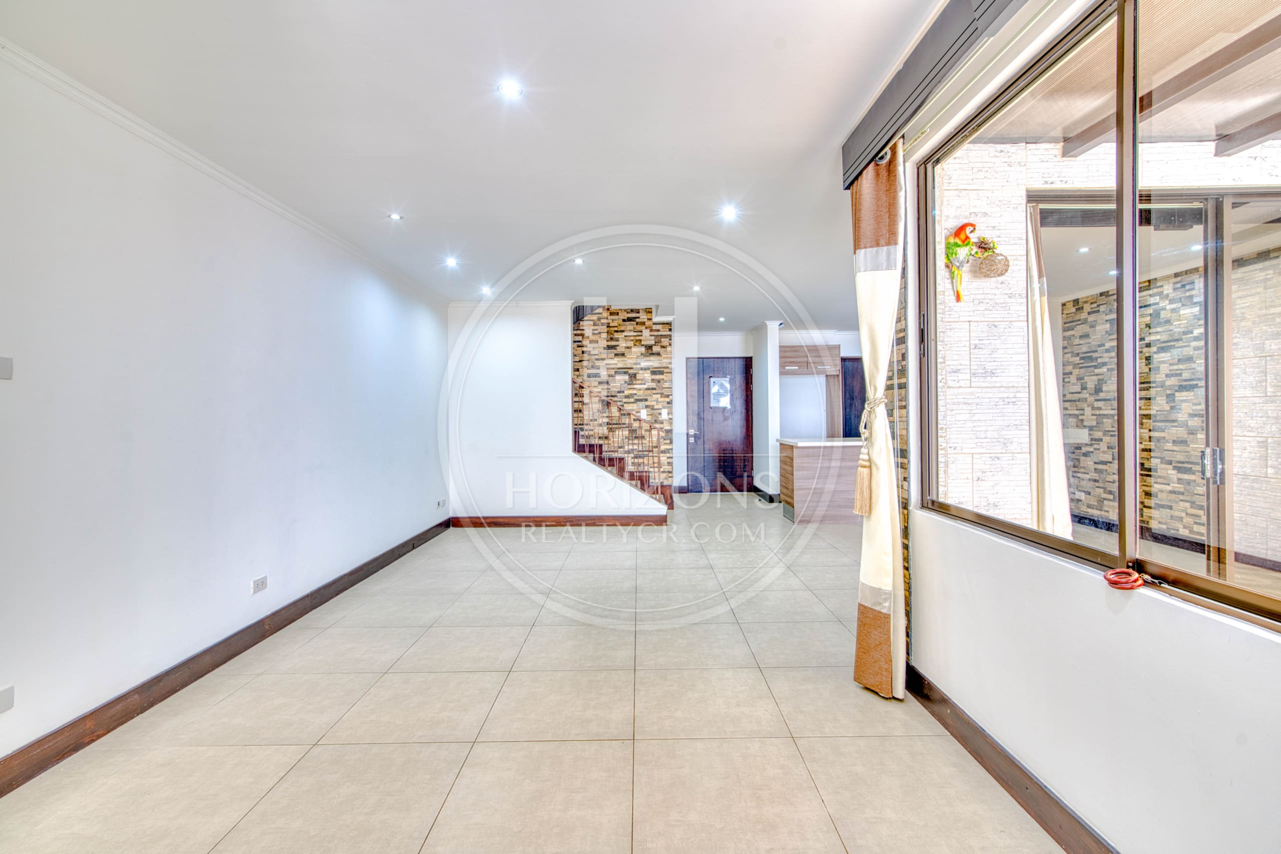 Casa en Venta Condominio La Estefana 3 Habitaciones Oficina noj1064