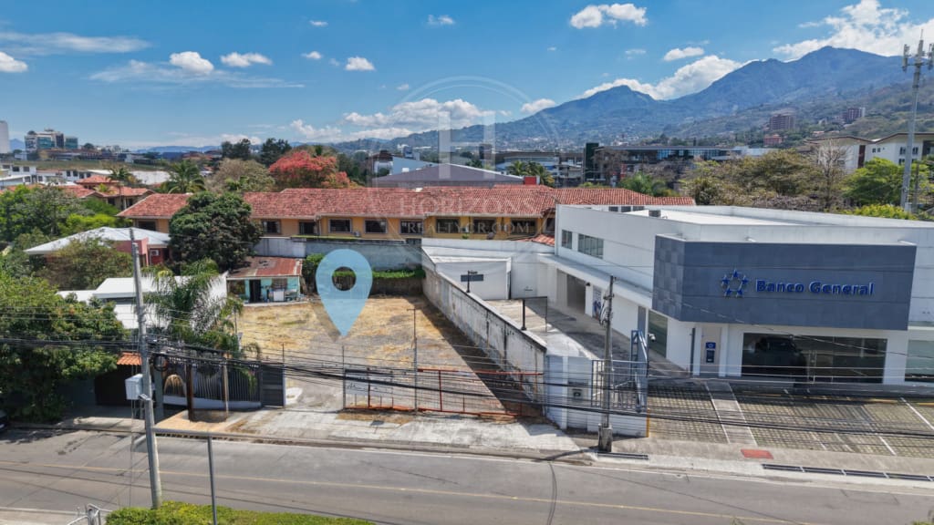 Guachipelín Escazú Lote de 560 m² para Desarrollo Residencial o Comercial Ubicación Estrategica nja1336