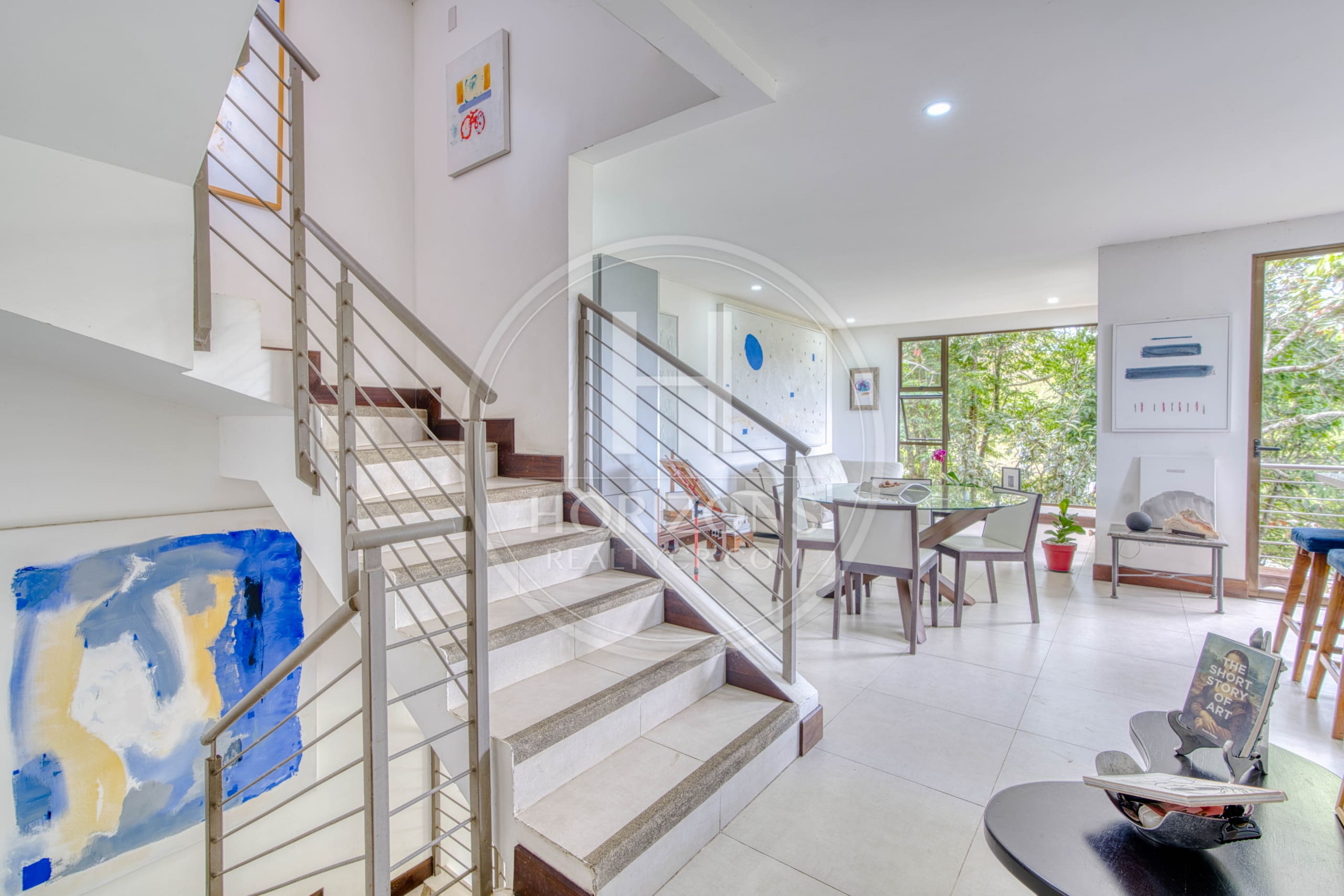 Se Vende Casa con Patio en Condominio La Estefana 3 Habitaciones 4 Estacionamientos noj1074