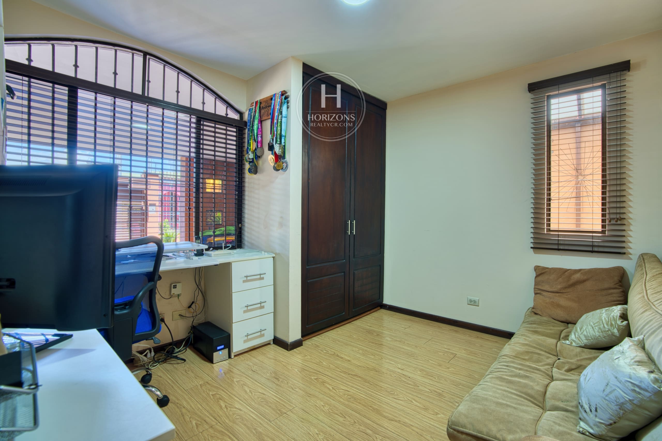 Casa  en Venta Tres Ríos Residencial Omega con 4 Habitaciones mas Oficina nja1347