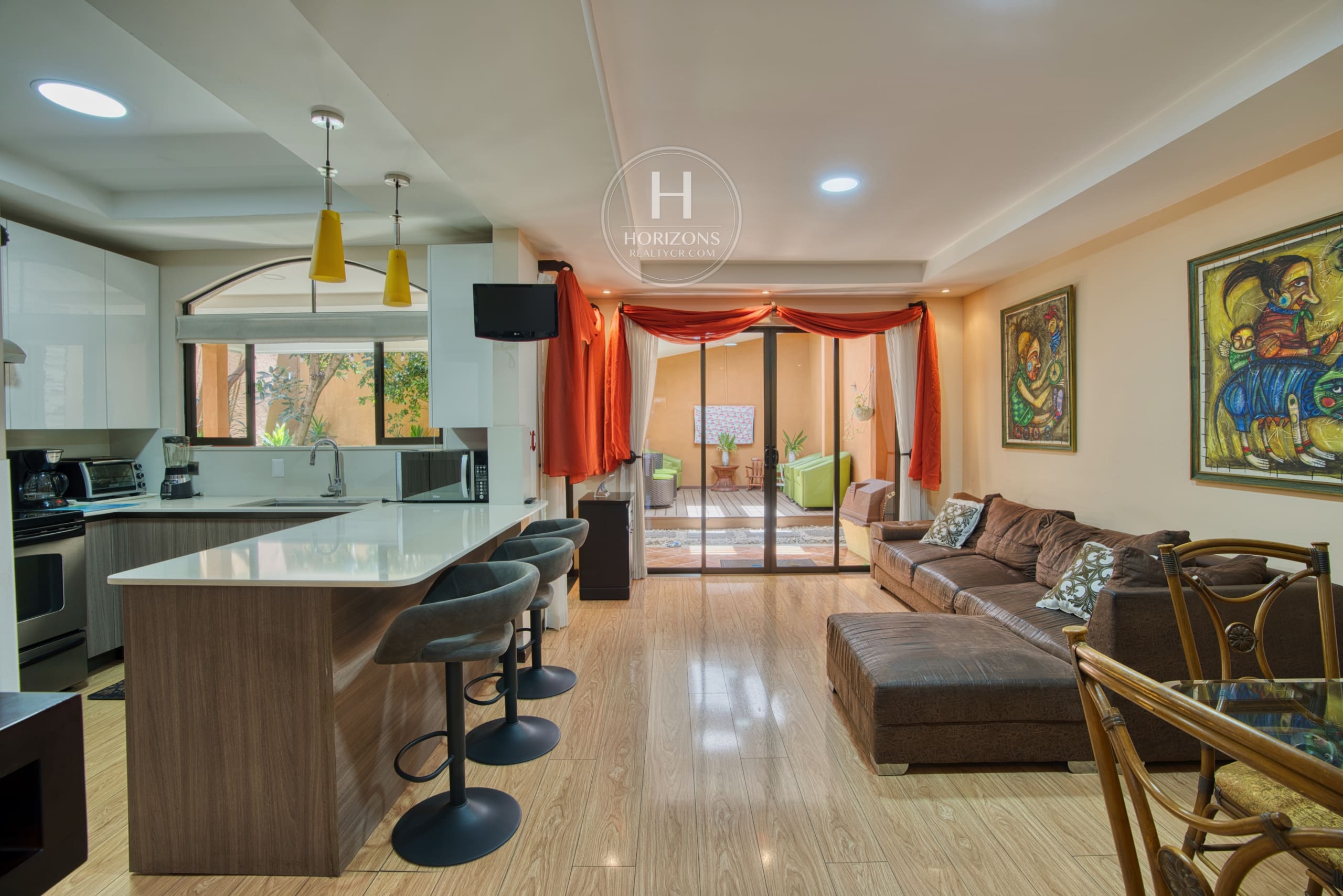 Casa  en Venta Tres Ríos Residencial Omega con 4 Habitaciones mas Oficina nja1347