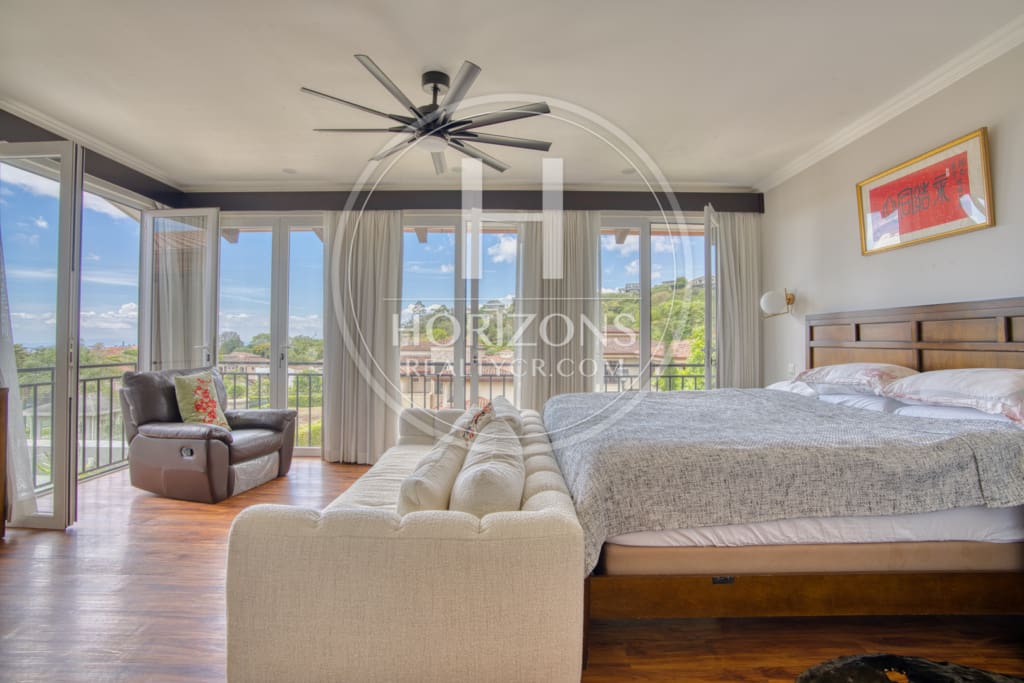 Casa Contemporánea en Venta Condominio Guayaquil Colinas de Montealegre con Vistas Panorámicas nja1346