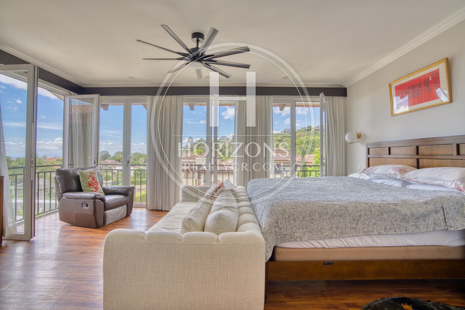 Casa Contemporánea en Venta Condominio Guayaquil Colinas de Montealegre con Vistas Panorámicas nja1346