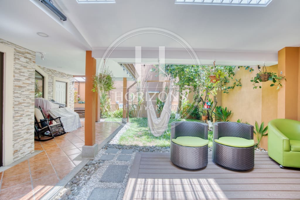 Casa  en Venta Tres Ríos Residencial Omega con 4 Habitaciones mas Oficina nja1347