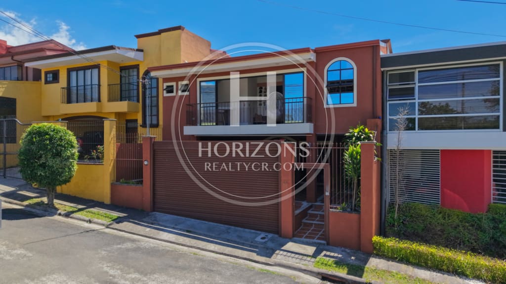 Casa  En Venta Tres Ríos Residencial Omega Con 4 Habitaciones Mas Oficina Nja1347