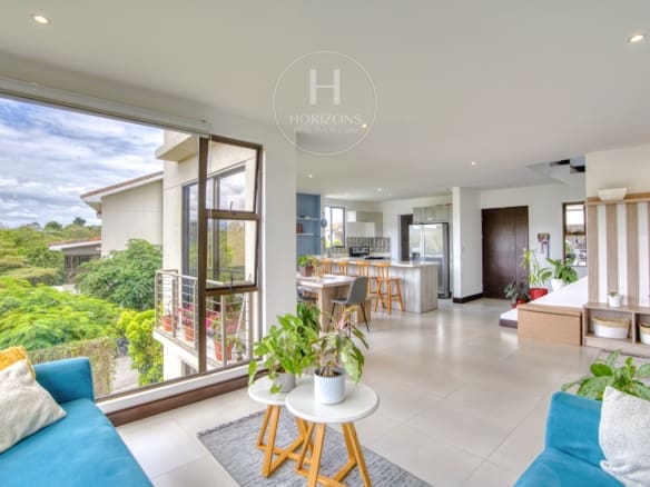 Casa En Venta En Condominio La Estefana Con Vista Al Bosque 3 Habitaciones Y 4 Parqueos Noj1079