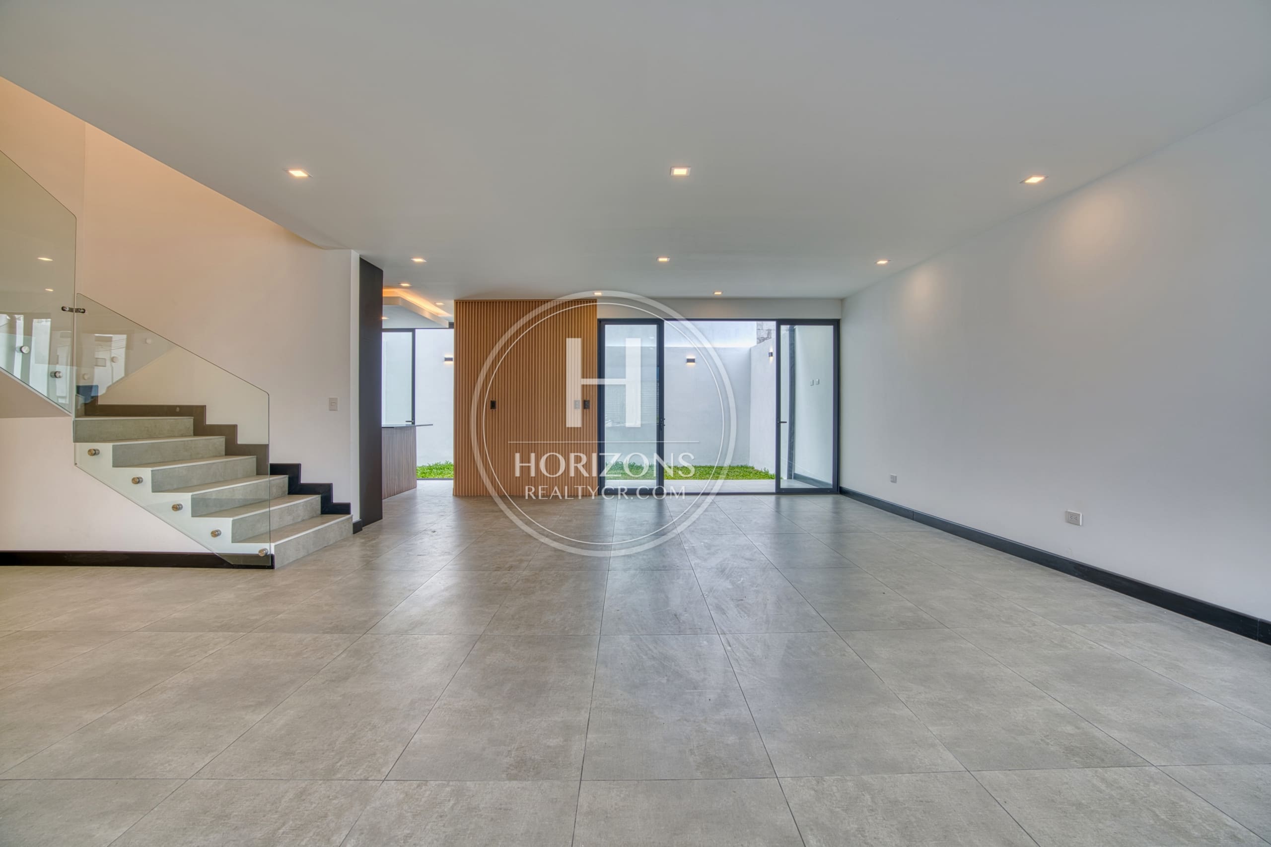 Casa en Venta en Condominio Distrito San Juan – 3 Dormitorios con Baño Cada Uno  nja1351