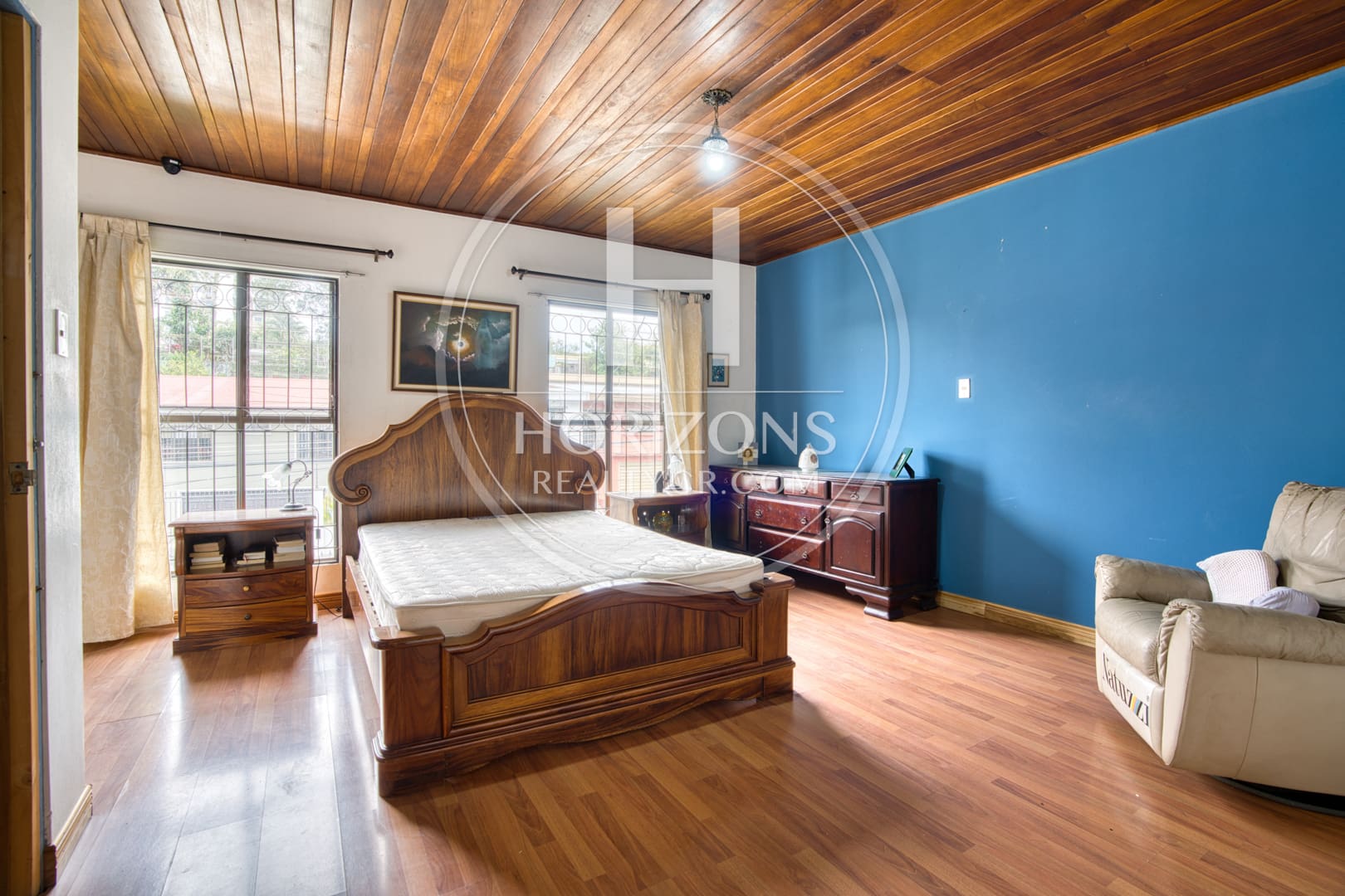 Casa En Venta Guayabos Curridabat | Lote 678m2 | Uso Suelo Mixto de Oportunidad  nja1349