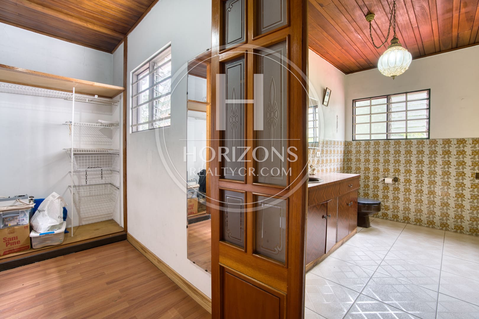 Casa En Venta Guayabos Curridabat | Lote 678m2 | Uso Suelo Mixto de Oportunidad  nja1349