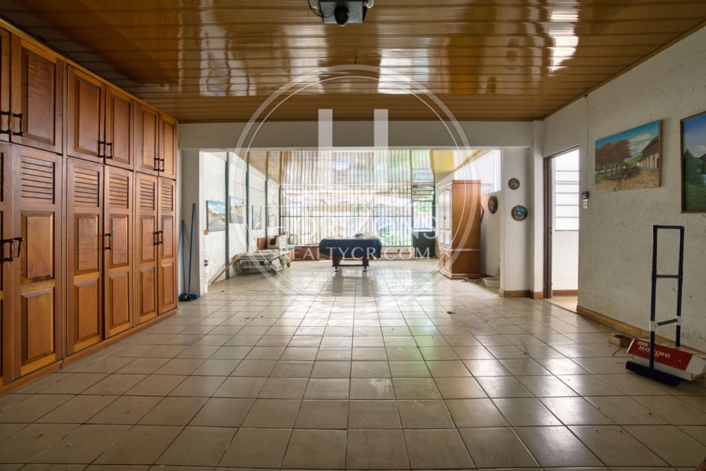 Casa En Venta Guayabos Curridabat | Lote 678m2 | Uso Suelo Mixto de Oportunidad  nja1349