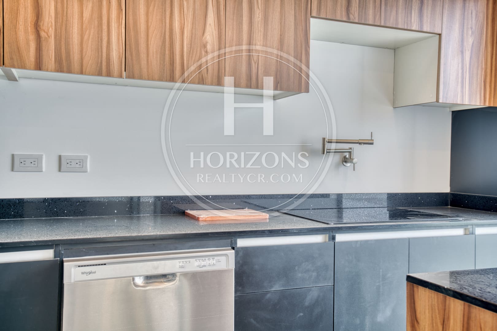 Casa en Venta en Condominio Distrito San Juan – 3 Dormitorios con Baño Cada Uno  nja1351