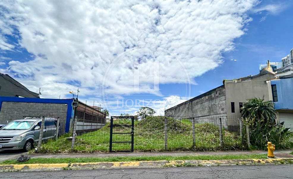 Se Vende Terreno Comercial En La Uruca 325 M² Ideal Para Oficinas O Comercio Noj1086