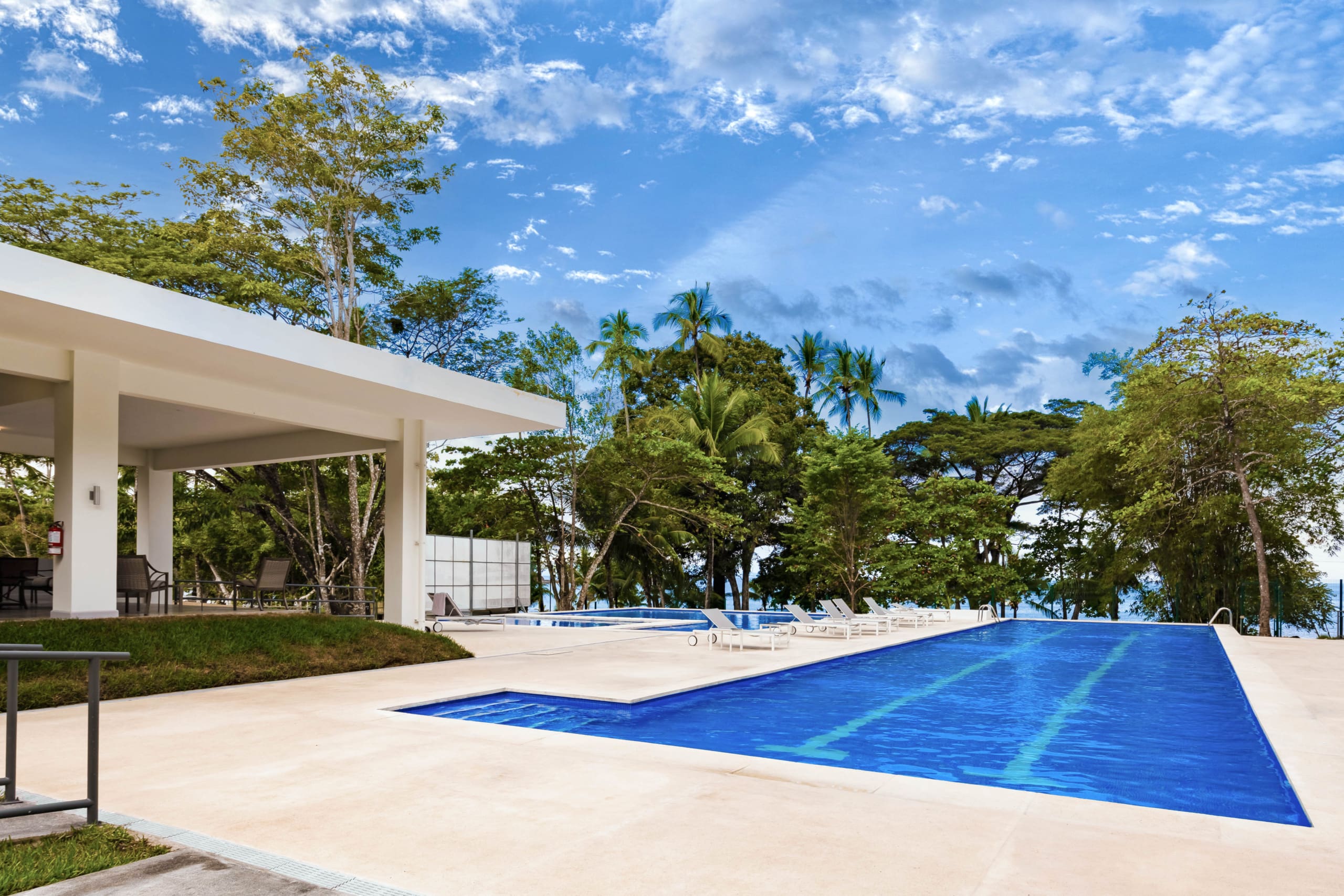 Se Vende Apartamento con Vista al Mar en Punta Leona, 2 Habitaciones noj1098