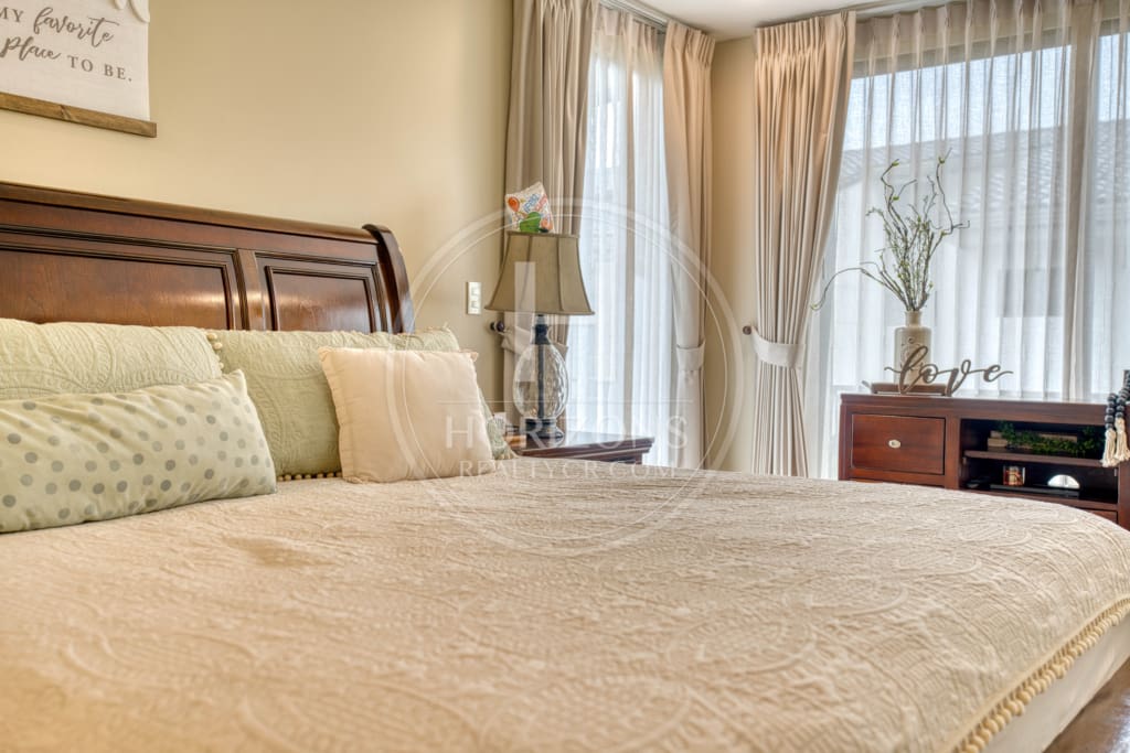 Casa en Venta en Condominio La Estefana con Jardín Privado 3 Habitaciones y 4 Parqueos noj1105