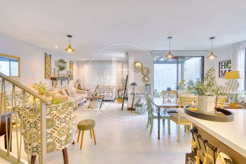 Casa en Venta en Condominio La Estefana con Jardín Privado 3 Habitaciones y 4 Parqueos noj1105