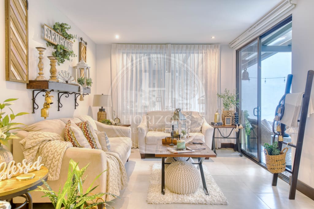 Casa en Venta en Condominio La Estefana con Jardín Privado 3 Habitaciones y 4 Parqueos noj1105
