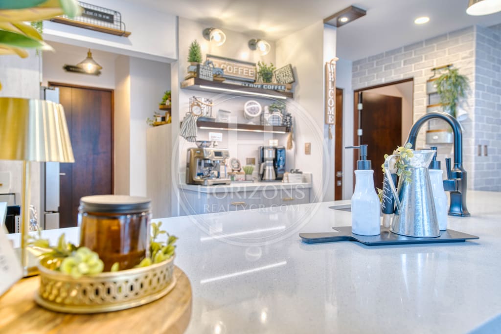 Casa en Venta en Condominio La Estefana con Jardín Privado 3 Habitaciones y 4 Parqueos noj1105
