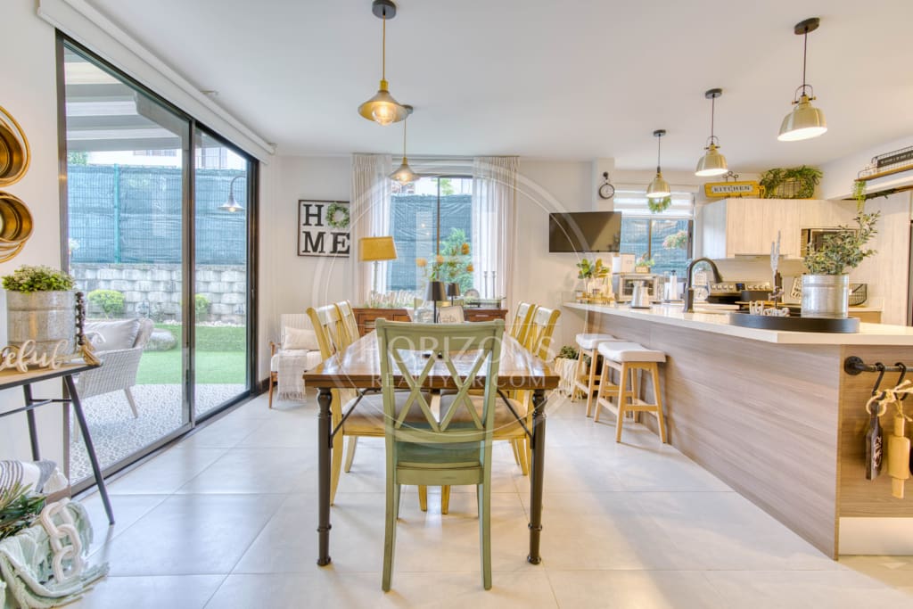 Casa en Venta en Condominio La Estefana con Jardín Privado 3 Habitaciones y 4 Parqueos noj1105