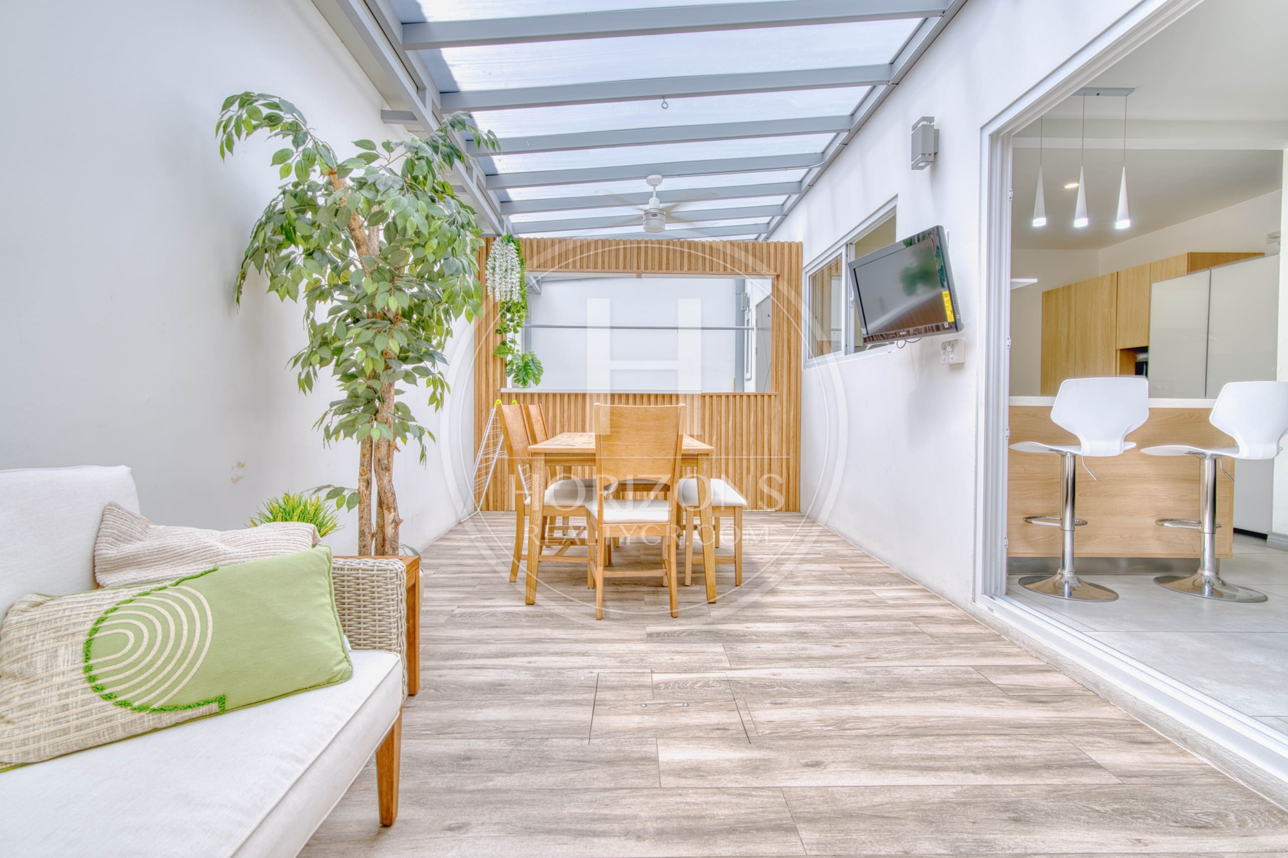 Se vende casa en condominio Lusso noj1090-5