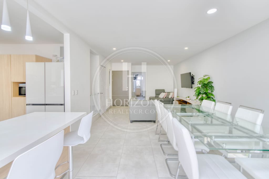 Se Vende Casa Contemporanea En Condominio Lusso en Santa Ana 4 Habitaciones noj1090
