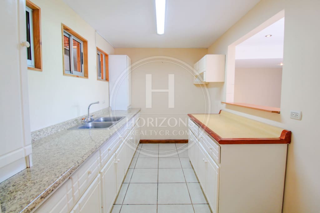 Se Vende Casa Independiente en Curridabat, 3 Habitaciones noj1099
