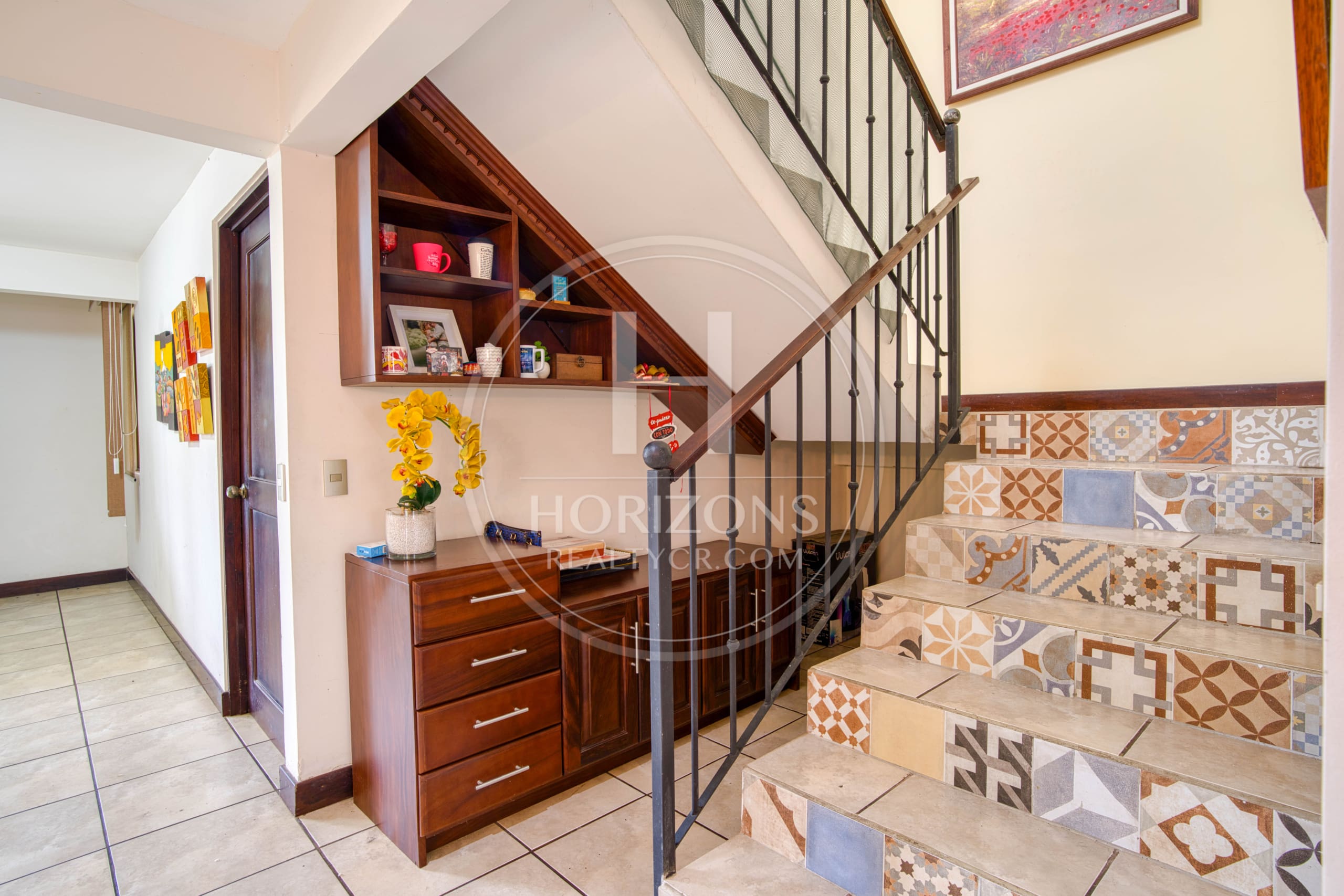 Casa en Venta en Condominio Xicoyan en Sabanilla con 4 Habitaciones y Oficina noj1096